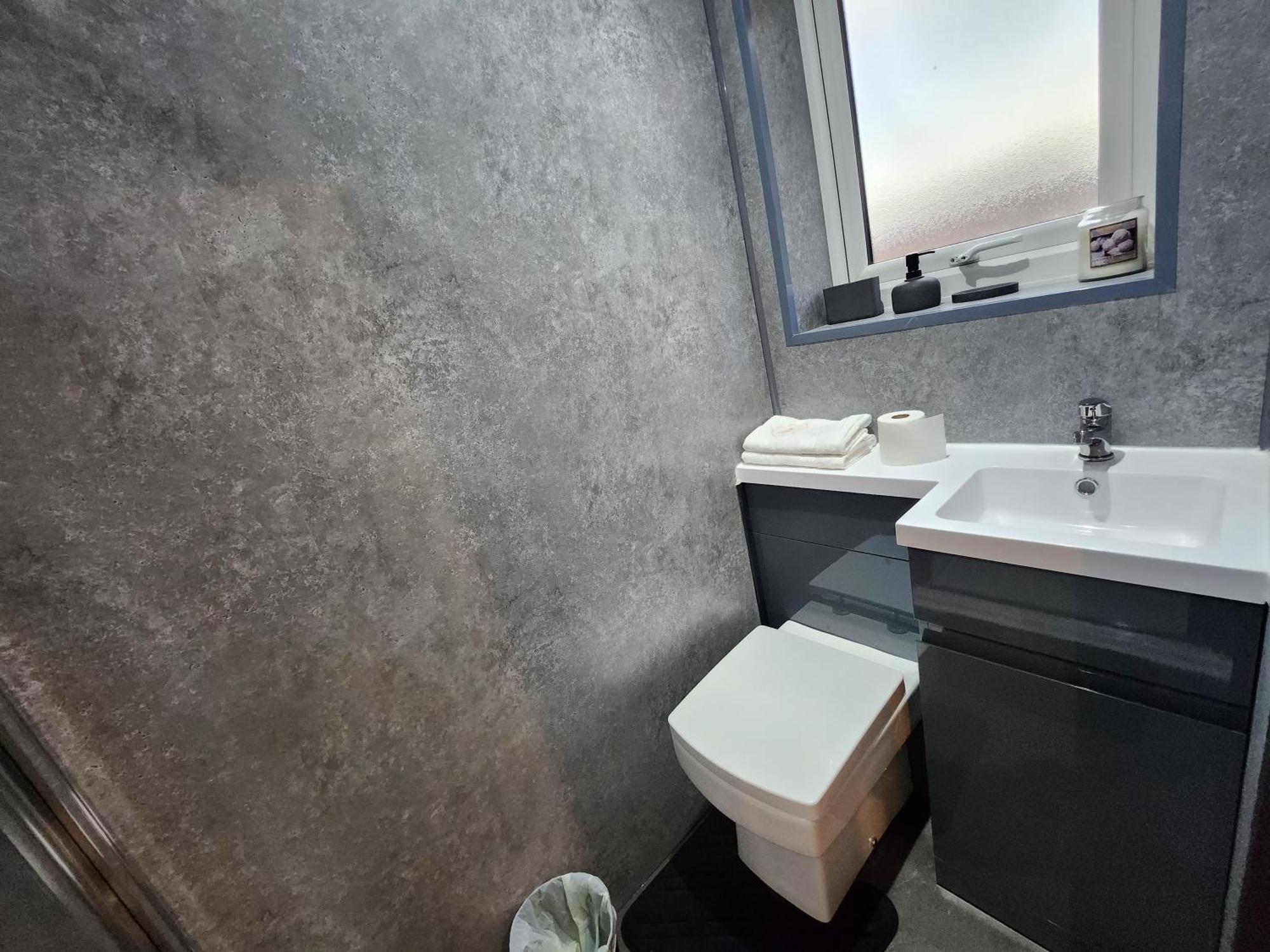 Bethel Guest Suite Norton  ภายนอก รูปภาพ